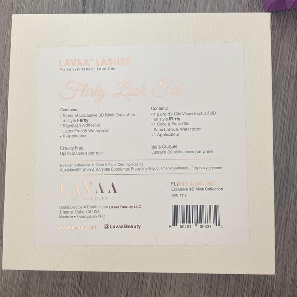 LAVAA Flirty Lash Set - 3D Mink Lashes - Picture 3 of 3